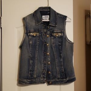 Women's size med denim vest